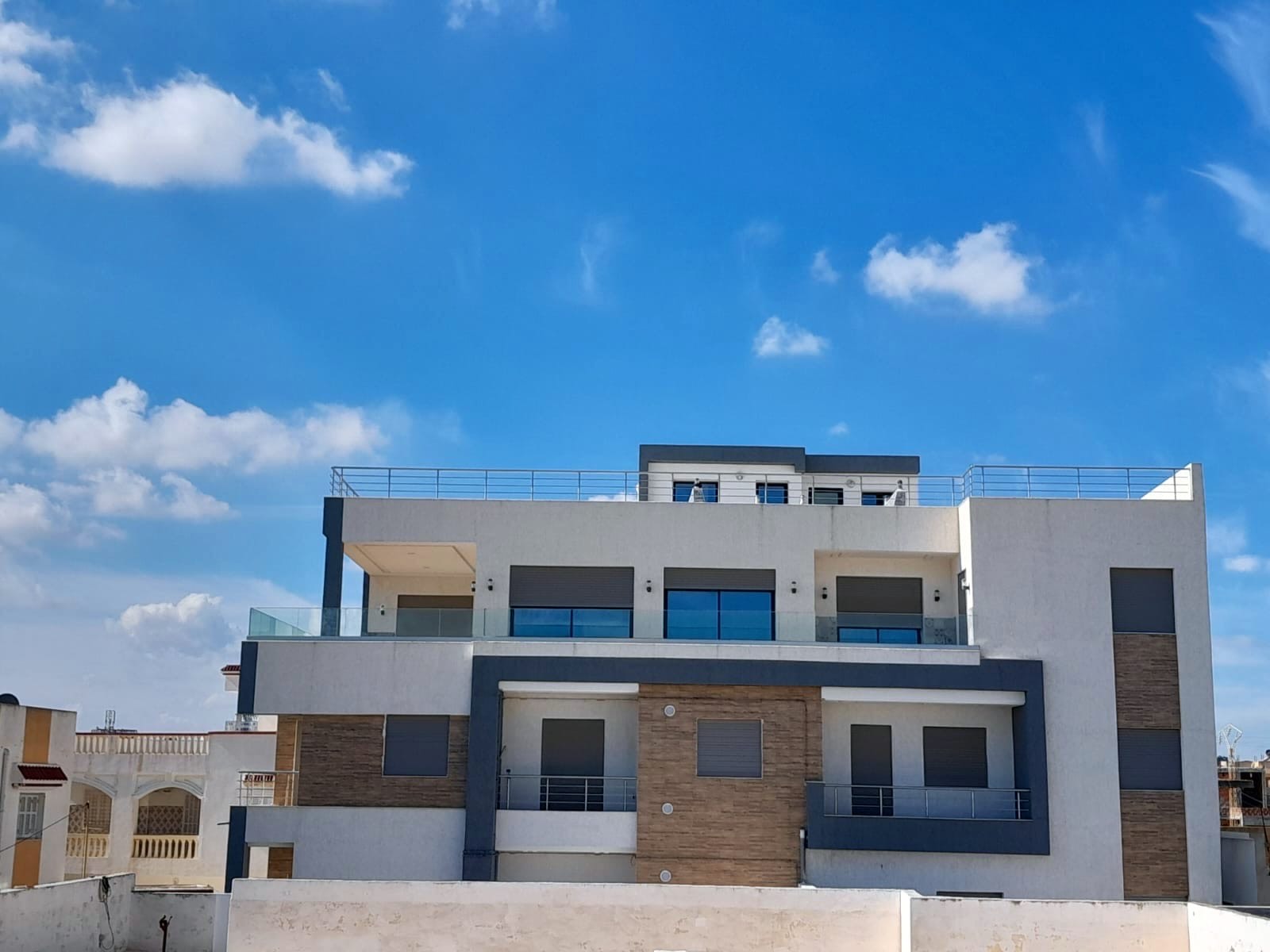 Building 2 - Salakta Azur